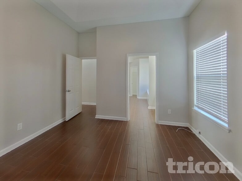 Building Photo - 843 Magic Cove Ln