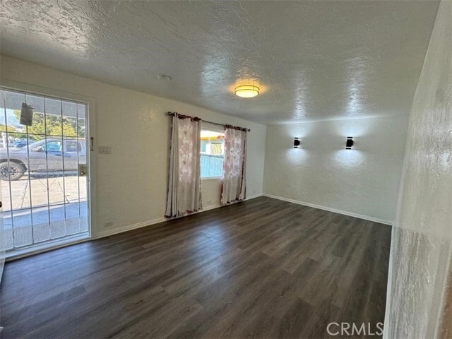 Building Photo - 150 W Saxon Ave