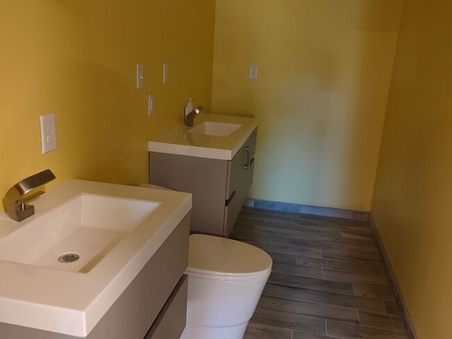 Building Photo - 3 Bedroom Single Family Home in Pleasant Hope