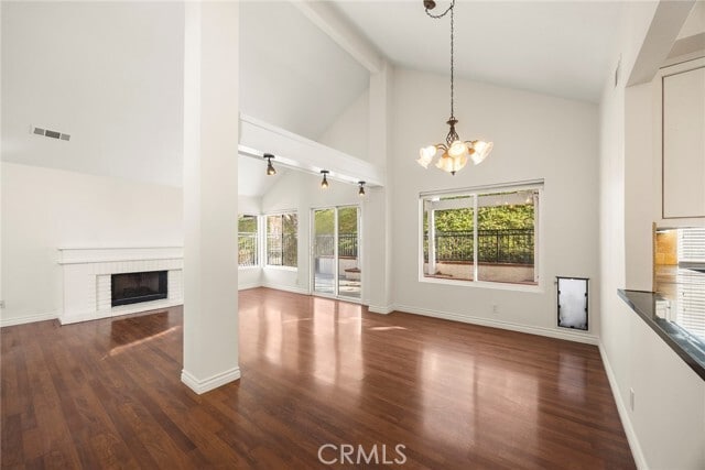 Building Photo - 532 S Westford St