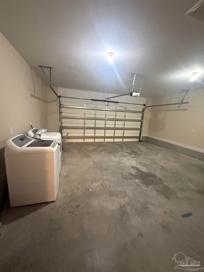 Building Photo - 5973 Chi Chi Cir