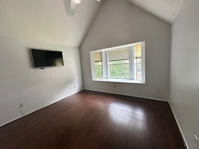 Building Photo - 15818 Oak Mountain Dr