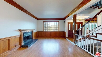 Building Photo - 4339 Alhama Dr