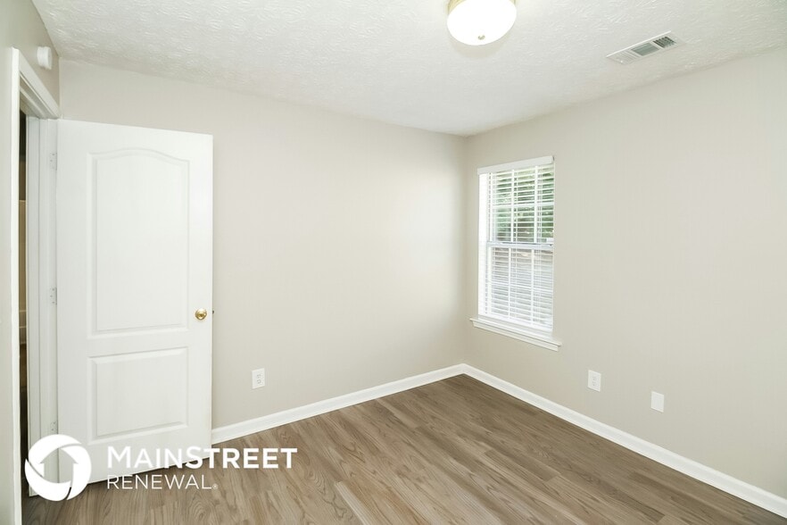 Building Photo - 11771 Fairway Overlook