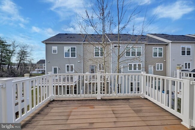 Building Photo - 2732 Wessex Cir