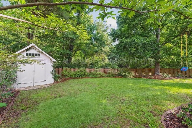 Building Photo - 2336 Kennison Ln