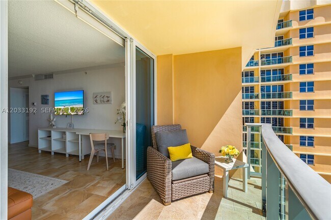 Building Photo - 2501 S Ocean Dr