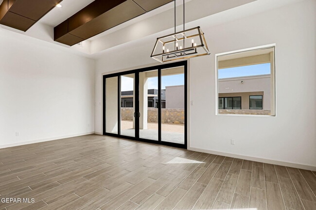 Building Photo - 962 Keenland Ave