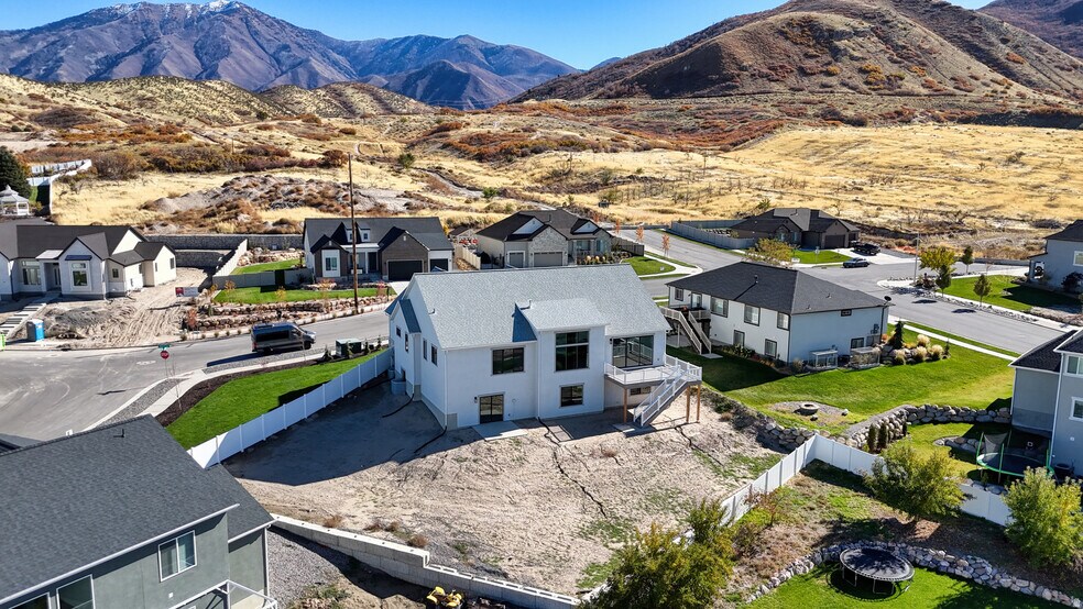 Building Photo - 1338 S 450 E