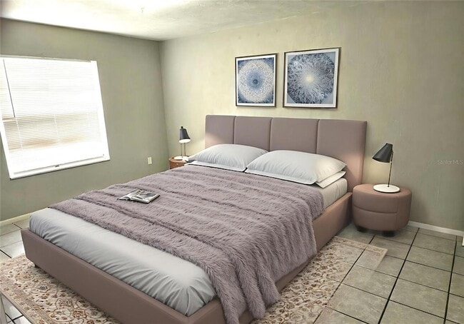 Building Photo - 904 Emma St