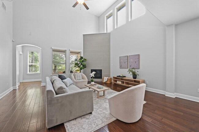 Building Photo - 15909 Villa Frontera Dr
