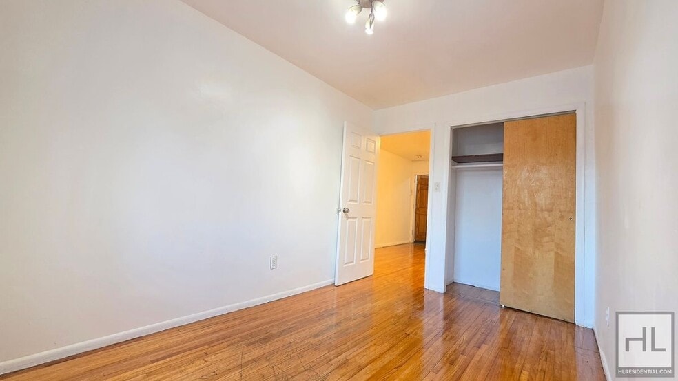 Building Photo - 9 STREET