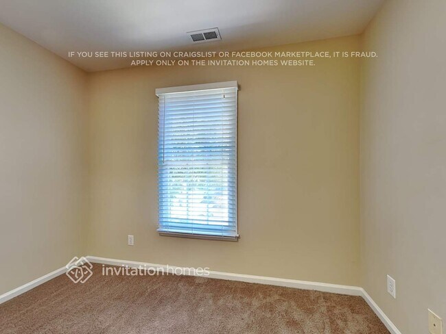 Building Photo - 8227 Beardsley Dr