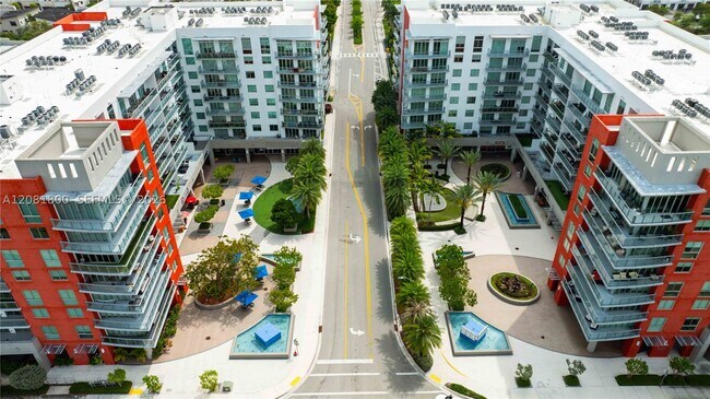 Building Photo - 7875 NW 107th Ave