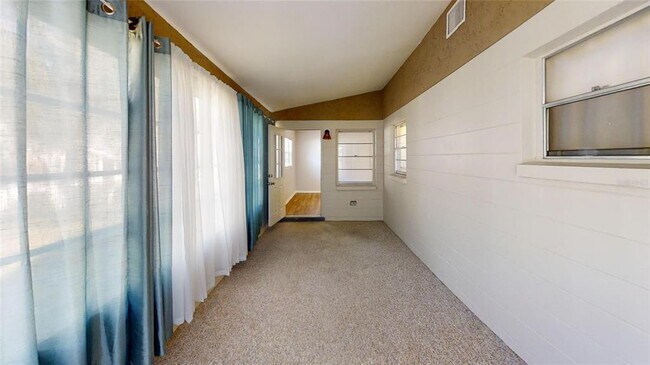 Building Photo - 8625 SW 94th St