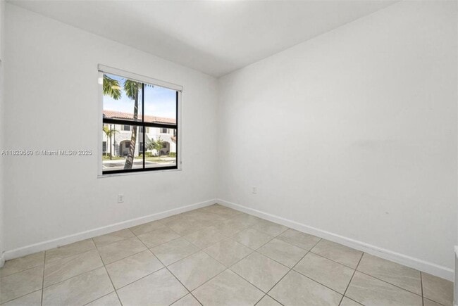 Building Photo - 11763 SW 246 Terrace