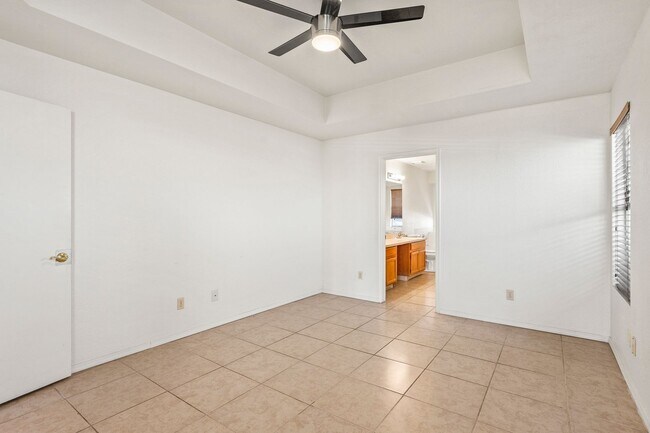 Building Photo - 2616 W Kassandra Pl