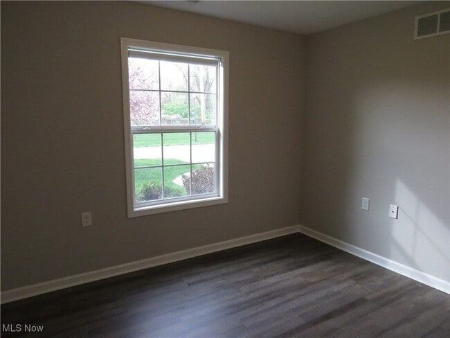 Building Photo - 1751 Blase Nemeth Rd