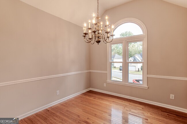 Building Photo - 705 Oxford Crest Ct NW