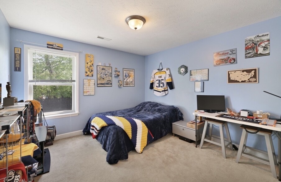 Building Photo - 642 Ken Pilkerton Dr