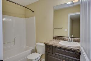 Building Photo - 3631 Mossland Dr