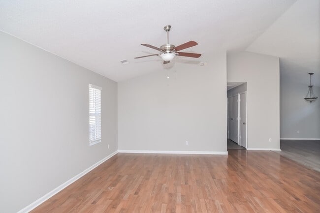 Building Photo - 4734 Waterfront Oak Dr