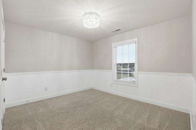 Building Photo - 107 Salmon Ln