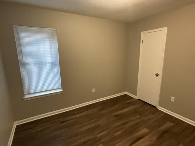Building Photo - 4430 Pine Ridge Cove