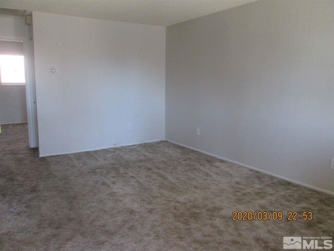 Building Photo - 795 Forest St