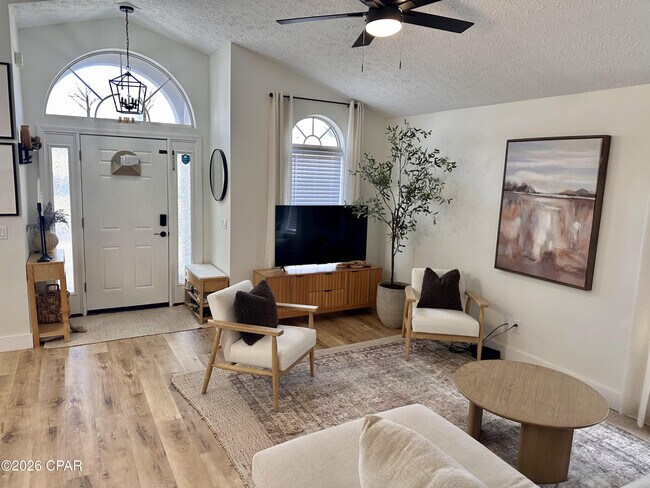 Building Photo - 113 Seagrass Wy