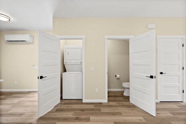 Building Photo - Newer 2-Bed ADU in Lakewood | Luxury Living Near JBLM!