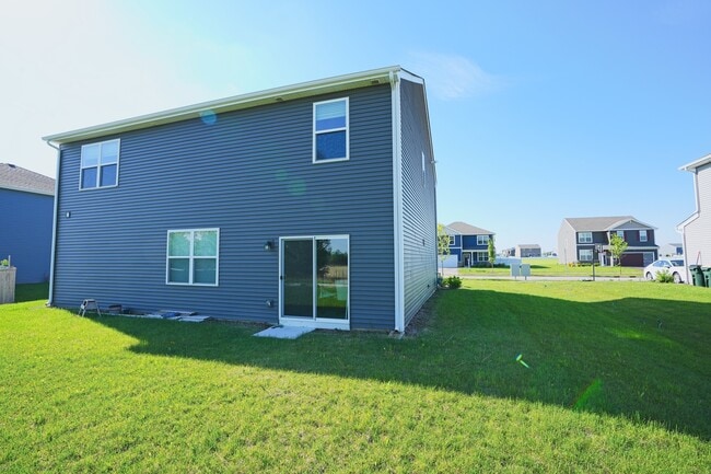 Building Photo - 2733 Berrywood Ln