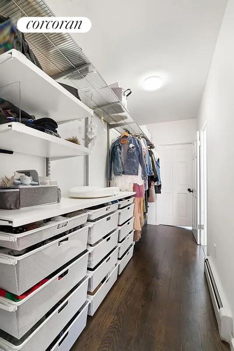 Building Photo - 275 Vanderbilt Ave