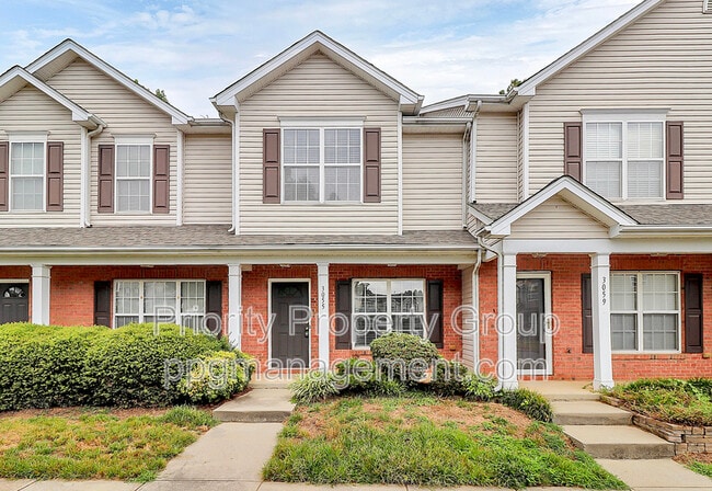 Primary Photo - 3055 Golden Dale Ln