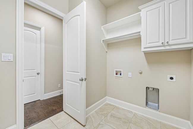 Building Photo - 2676 McPherson Ln