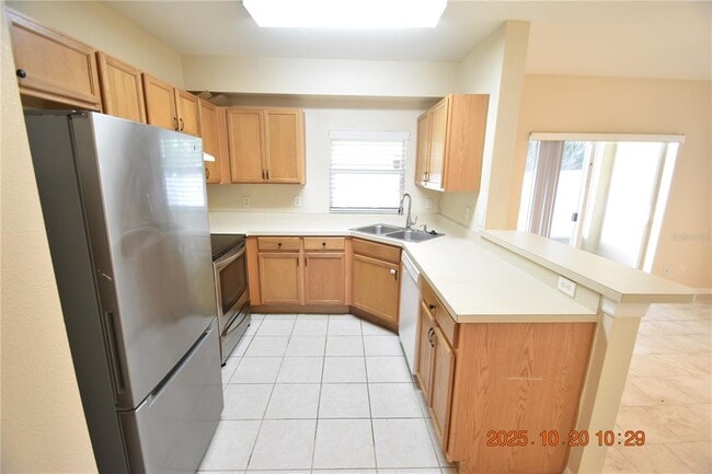 Building Photo - 6146 Olivedale Dr