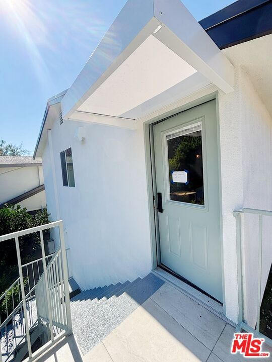 Building Photo - 713 Devirian Pl