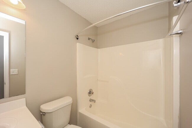 Building Photo - 8144 Green Garden Dr