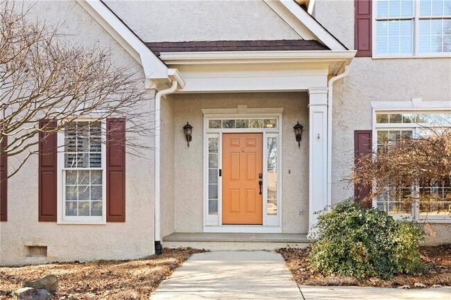 Building Photo - 165 Redspire Ln