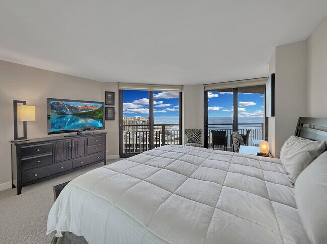 Building Photo - 3000 N Ocean Dr