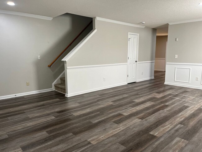 Building Photo - Spacious 2 Story Home In Raleigh, Availabl...