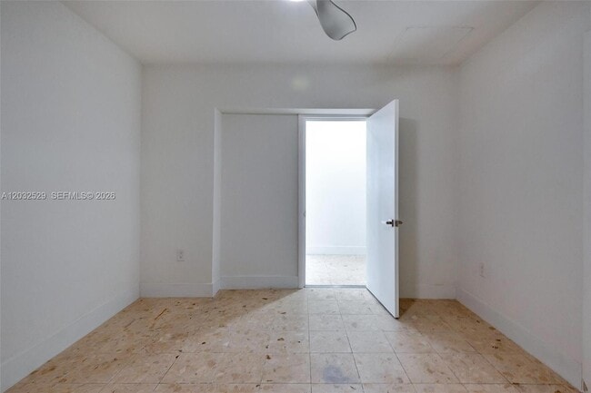 Building Photo - 424 W 13th St