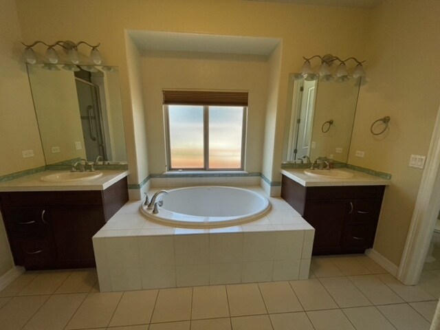 Primary Bath with Soaking Tub, Shower with 2 Heads - 8083 E 24th Dr