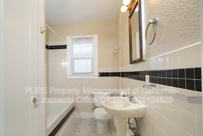 Building Photo - 2700 T St