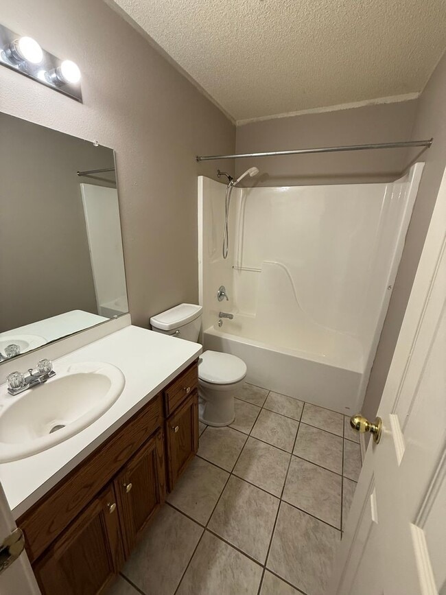 Building Photo - 141-145 Northridge Drive