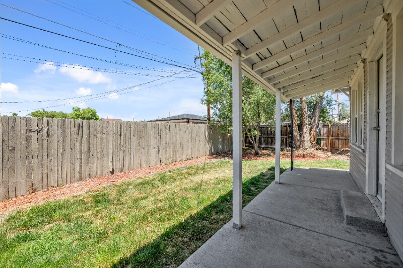 Building Photo - 363 S Meade St