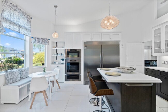 Building Photo - 13 Cleveland Ct