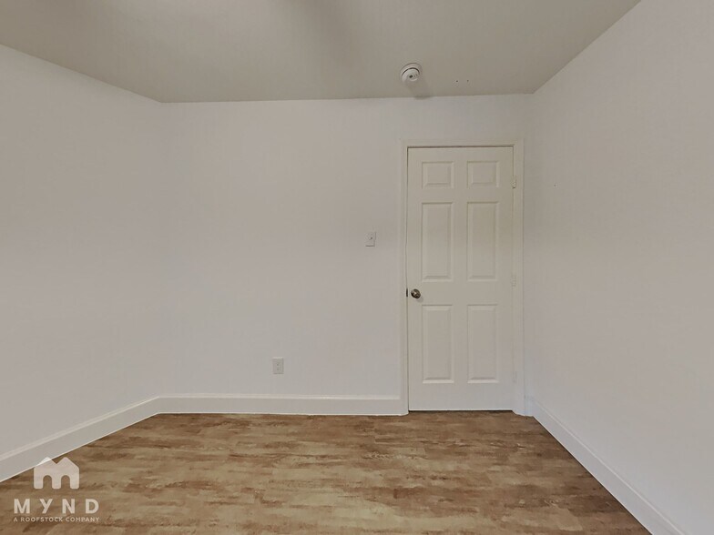 Building Photo - 11418 Chariot Dr