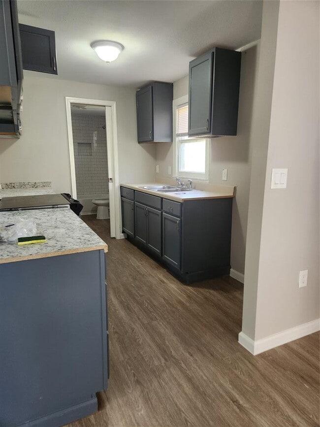 Building Photo - 130 Olive St