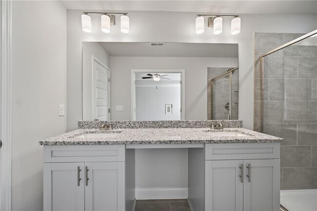 Building Photo - 523 Fundao Ln